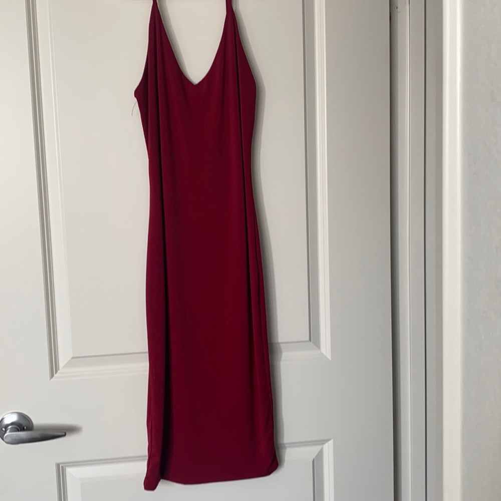 Very pretty long dress!